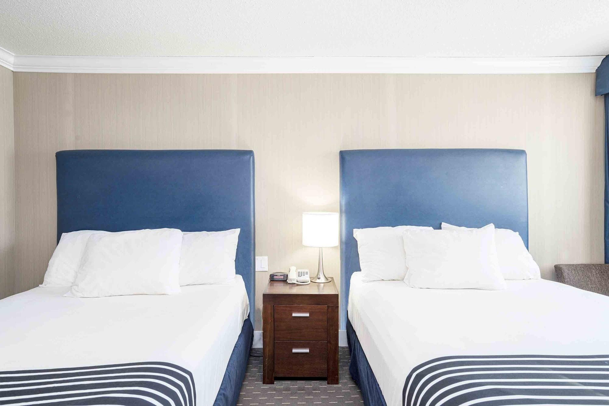 Sandman Inn Blue River Esterno foto